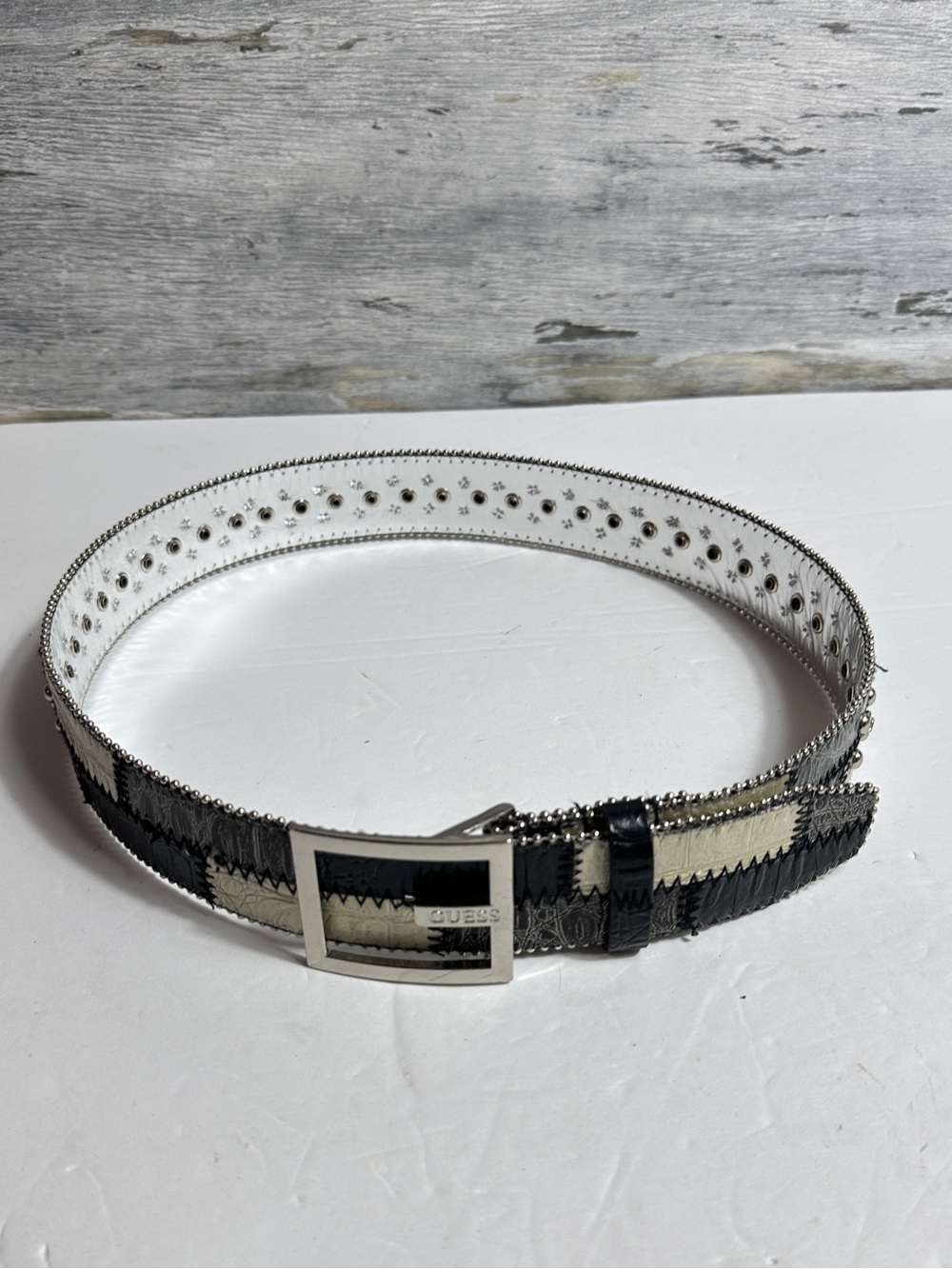 Vintage Y2K-style patchwork leather belt from Guess womens size Small